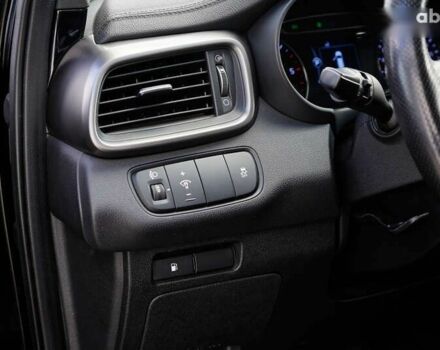 Киа Соренто, объемом двигателя 2.2 л и пробегом 204 тыс. км за 17999 $, фото 14 на Automoto.ua