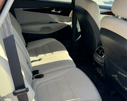 Киа Соренто, объемом двигателя 2.4 л и пробегом 160 тыс. км за 16000 $, фото 5 на Automoto.ua