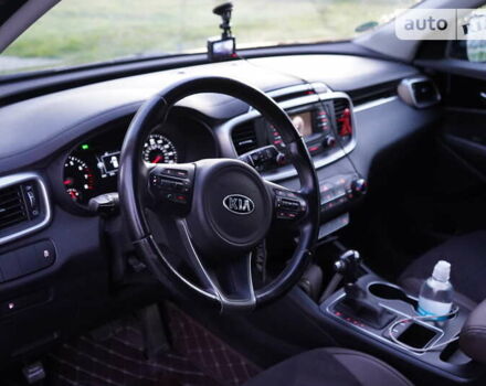 Киа Соренто, объемом двигателя 2.36 л и пробегом 102 тыс. км за 14500 $, фото 9 на Automoto.ua