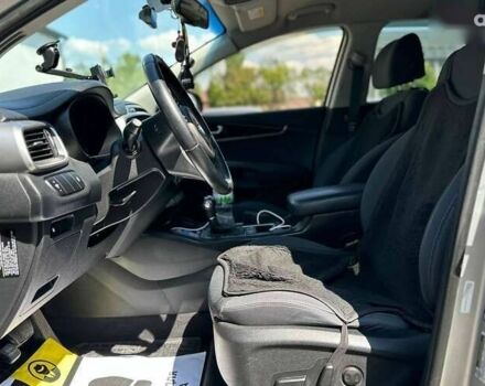 Киа Соренто, объемом двигателя 2.4 л и пробегом 134 тыс. км за 16100 $, фото 9 на Automoto.ua