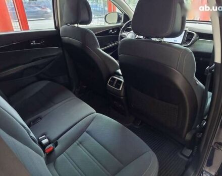 Киа Соренто, объемом двигателя 2.4 л и пробегом 151 тыс. км за 16200 $, фото 28 на Automoto.ua