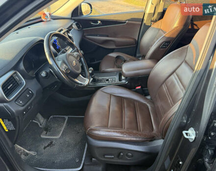 Кіа Соренто, об'ємом двигуна 2 л та пробігом 109 тис. км за 20300 $, фото 21 на Automoto.ua