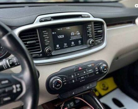 Кіа Соренто, об'ємом двигуна 2 л та пробігом 80 тис. км за 17700 $, фото 14 на Automoto.ua