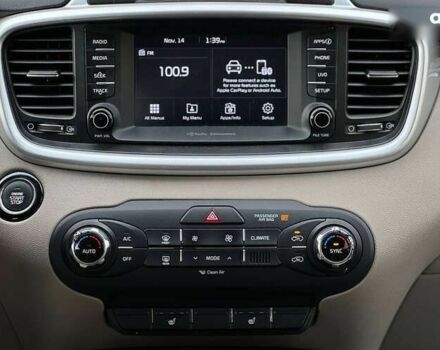 Кіа Соренто, об'ємом двигуна 2 л та пробігом 80 тис. км за 17700 $, фото 15 на Automoto.ua
