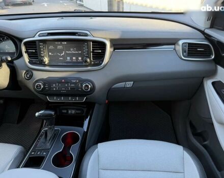 Кіа Соренто, об'ємом двигуна 3.3 л та пробігом 117 тис. км за 18950 $, фото 25 на Automoto.ua