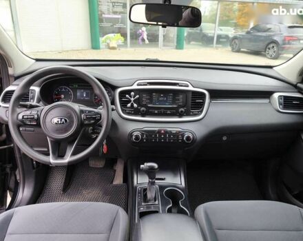Кіа Соренто, об'ємом двигуна 2.4 л та пробігом 141 тис. км за 14700 $, фото 14 на Automoto.ua