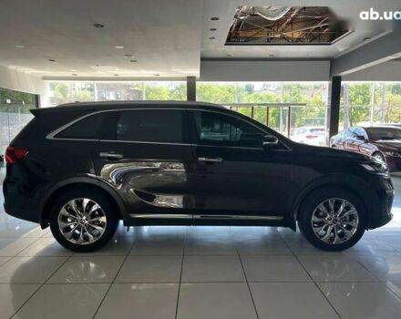 Кіа Соренто, об'ємом двигуна 2 л та пробігом 102 тис. км за 25500 $, фото 4 на Automoto.ua