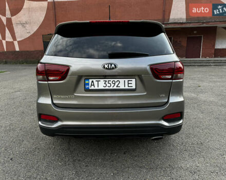 Киа Соренто, объемом двигателя 3.3 л и пробегом 169 тыс. км за 15000 $, фото 7 на Automoto.ua