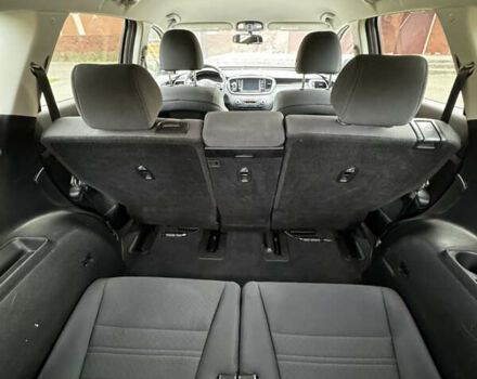 Киа Соренто, объемом двигателя 3.3 л и пробегом 169 тыс. км за 15000 $, фото 22 на Automoto.ua