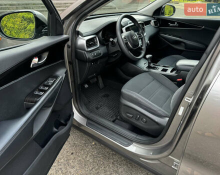 Киа Соренто, объемом двигателя 3.3 л и пробегом 169 тыс. км за 15000 $, фото 15 на Automoto.ua