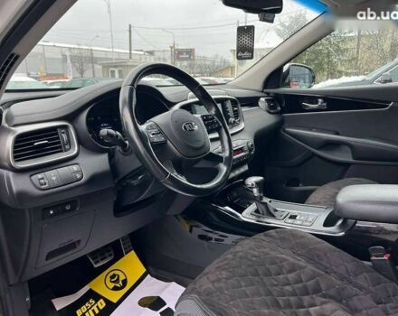 Киа Соренто, объемом двигателя 2.2 л и пробегом 51 тыс. км за 31000 $, фото 9 на Automoto.ua