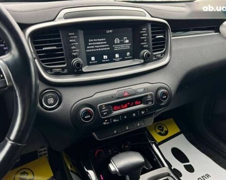 Киа Соренто, объемом двигателя 2.2 л и пробегом 51 тыс. км за 31000 $, фото 17 на Automoto.ua