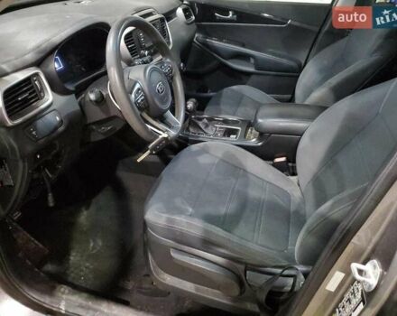 Киа Соренто, объемом двигателя 2.4 л и пробегом 153 тыс. км за 2200 $, фото 6 на Automoto.ua