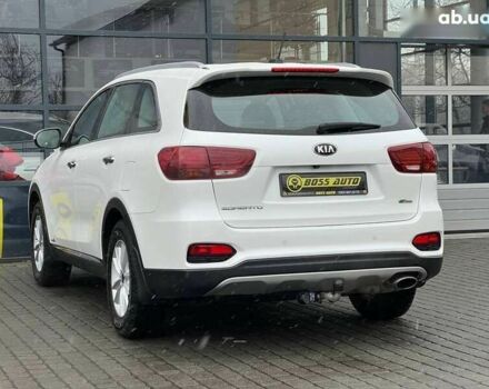 Киа Соренто, объемом двигателя 2.2 л и пробегом 51 тыс. км за 31000 $, фото 4 на Automoto.ua