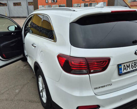 Киа Соренто, объемом двигателя 2.4 л и пробегом 77 тыс. км за 20000 $, фото 3 на Automoto.ua