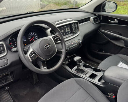 Киа Соренто, объемом двигателя 0 л и пробегом 170 тыс. км за 13800 $, фото 4 на Automoto.ua