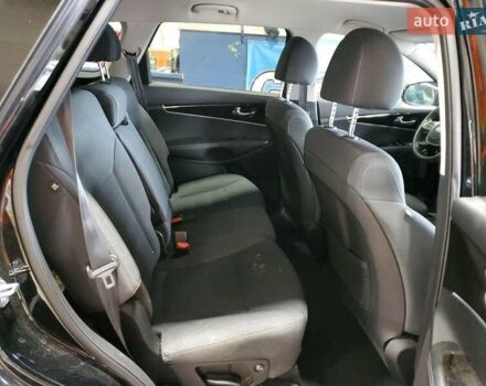 Киа Соренто, объемом двигателя 0 л и пробегом 67 тыс. км за 3100 $, фото 10 на Automoto.ua