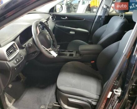 Киа Соренто, объемом двигателя 0 л и пробегом 67 тыс. км за 3100 $, фото 6 на Automoto.ua