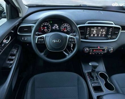 Кіа Соренто, об'ємом двигуна 3.3 л та пробігом 170 тис. км за 15990 $, фото 21 на Automoto.ua