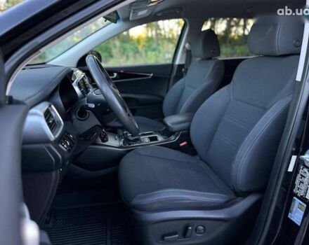 Кіа Соренто, об'ємом двигуна 3.3 л та пробігом 170 тис. км за 15990 $, фото 10 на Automoto.ua
