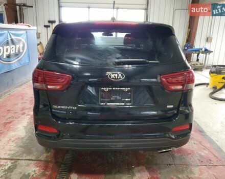 Киа Соренто, объемом двигателя 0 л и пробегом 67 тыс. км за 3100 $, фото 5 на Automoto.ua