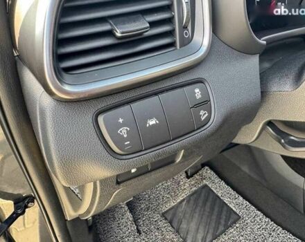 Киа Соренто, объемом двигателя 2 л и пробегом 91 тыс. км за 26500 $, фото 12 на Automoto.ua