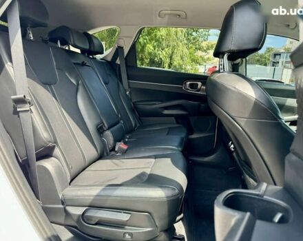Киа Соренто, объемом двигателя 2.5 л и пробегом 30 тыс. км за 27999 $, фото 2 на Automoto.ua