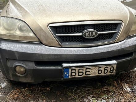 Киа Соренто, объемом двигателя 2.5 л и пробегом 358 тыс. км за 3700 $, фото 1 на Automoto.ua