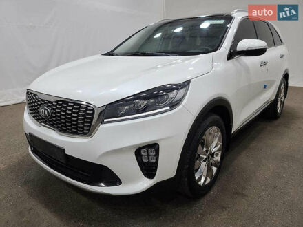 Киа Соренто 2018 в Киеве на Automoto.ua Киа Соренто, объемом двигателя 2.2 л и пробегом 57 тыс. км за 12995 $, фото 1 на Automoto.ua