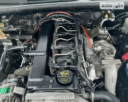 Серый Киа Соренто, объемом двигателя 2.5 л и пробегом 300 тыс. км за 7600 $, фото 21 на Automoto.ua