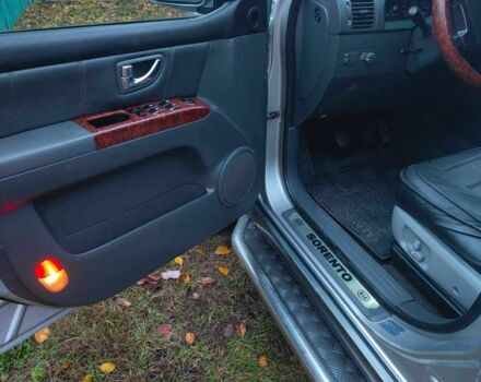 Сірий Кіа Соренто, об'ємом двигуна 2.5 л та пробігом 240 тис. км за 6523 $, фото 17 на Automoto.ua