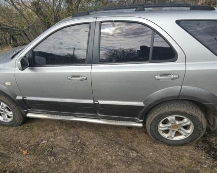 Серый Киа Соренто, объемом двигателя 2.5 л и пробегом 203 тыс. км за 3100 $, фото 1 на Automoto.ua