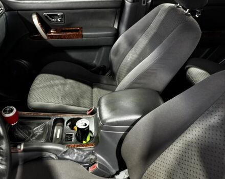 Серый Киа Соренто, объемом двигателя 2.5 л и пробегом 400 тыс. км за 3500 $, фото 7 на Automoto.ua