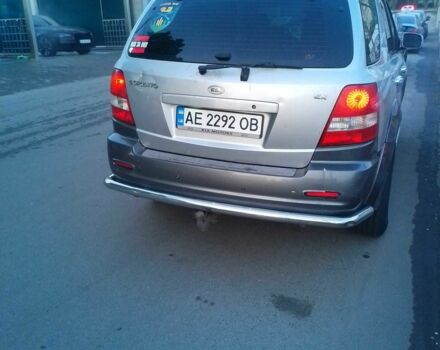 Серый Киа Соренто, объемом двигателя 2.5 л и пробегом 423 тыс. км за 7500 $, фото 2 на Automoto.ua