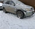 Серый Киа Соренто, объемом двигателя 2.5 л и пробегом 333 тыс. км за 200 $, фото 1 на Automoto.ua