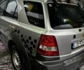 Серый Киа Соренто, объемом двигателя 2.5 л и пробегом 400 тыс. км за 3500 $, фото 1 на Automoto.ua