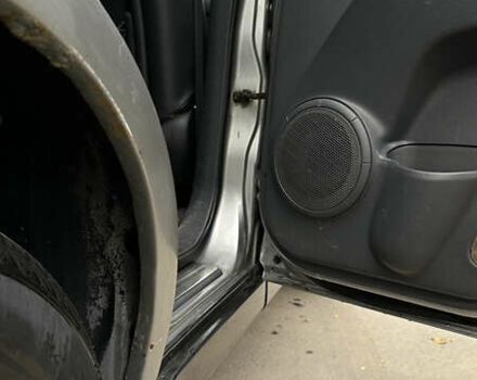 Киа Соренто 2003 в Черновцах на Automoto.ua Серый Киа Соренто, объемом двигателя 2.5 л и пробегом 312 тыс. км за 5300 $, фото 26 на Automoto.ua