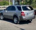 Серый Киа Соренто, объемом двигателя 2.5 л и пробегом 250 тыс. км за 5500 $, фото 3 на Automoto.ua