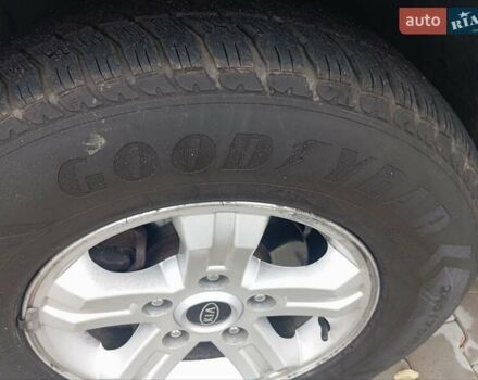 Сірий Кіа Соренто, об'ємом двигуна 2.4 л та пробігом 220 тис. км за 6500 $, фото 26 на Automoto.ua