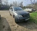 Серый Киа Соренто, объемом двигателя 2.5 л и пробегом 350 тыс. км за 2501 $, фото 1 на Automoto.ua