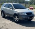 Серый Киа Соренто, объемом двигателя 2.5 л и пробегом 250 тыс. км за 5500 $, фото 1 на Automoto.ua