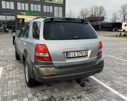 Серый Киа Соренто, объемом двигателя 2.5 л и пробегом 300 тыс. км за 3200 $, фото 4 на Automoto.ua