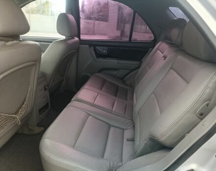 Серый Киа Соренто, объемом двигателя 2.5 л и пробегом 270 тыс. км за 3650 $, фото 5 на Automoto.ua