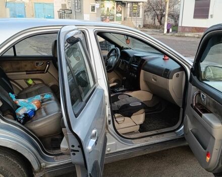 Сірий Кіа Соренто, об'ємом двигуна 2.5 л та пробігом 311 тис. км за 3300 $, фото 5 на Automoto.ua