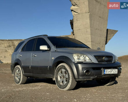 Киа Соренто 2004 в Изюме на Automoto.ua Серый Киа Соренто, объемом двигателя 2.5 л и пробегом 323 тыс. км за 4000 $, фото 3 на Automoto.ua