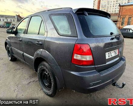 Сірий Кіа Соренто, об'ємом двигуна 2.5 л та пробігом 289 тис. км за 3700 $, фото 5 на Automoto.ua