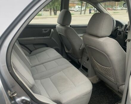 Серый Киа Соренто, объемом двигателя 0 л и пробегом 300 тыс. км за 3509 $, фото 14 на Automoto.ua