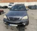 Серый Киа Соренто, объемом двигателя 2.5 л и пробегом 382 тыс. км за 2500 $, фото 1 на Automoto.ua