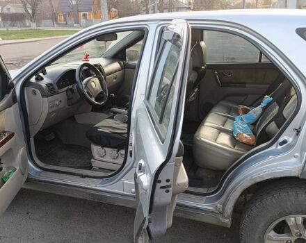 Сірий Кіа Соренто, об'ємом двигуна 2.5 л та пробігом 311 тис. км за 3300 $, фото 6 на Automoto.ua