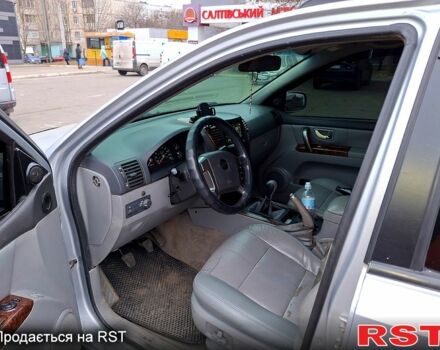 Серый Киа Соренто, объемом двигателя 2.5 л и пробегом 258 тыс. км за 7500 $, фото 5 на Automoto.ua
